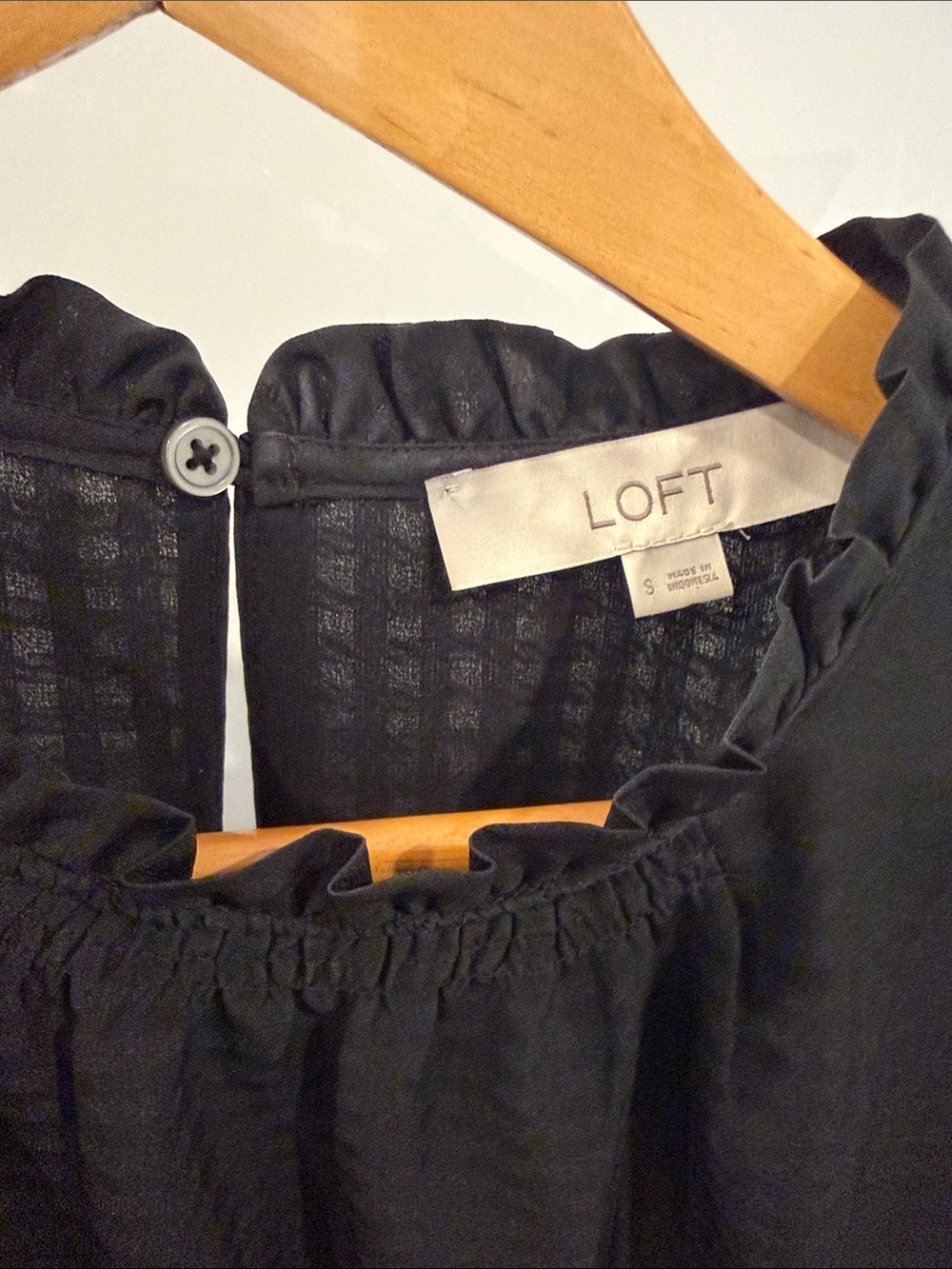 Loft Black Puff-Sleeve Blouse - Elegant Women's Top - Picture 5 of 5